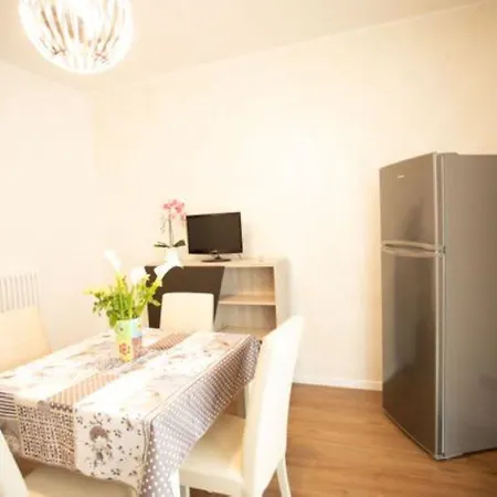 Casa Fiera * بولونيا