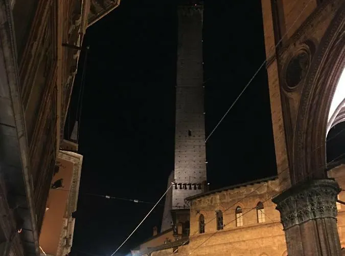 Casa Fiera * بولونيا